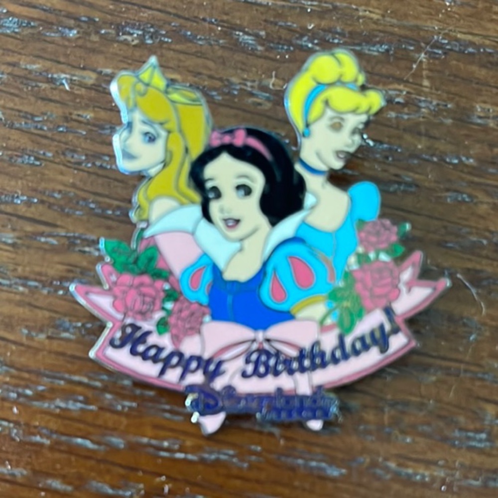 Disney Princess Happy Birthday Pin